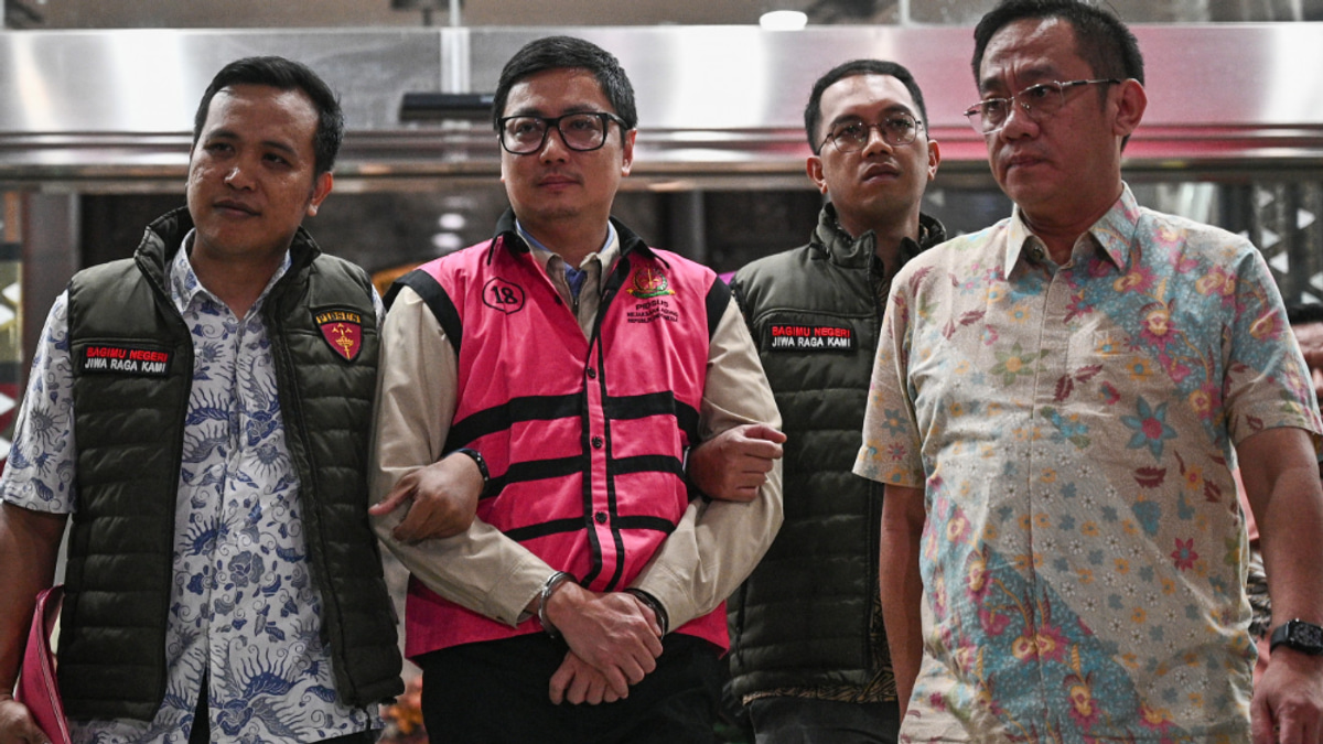 Indonesia expands corruption investigation into free school meals scheme