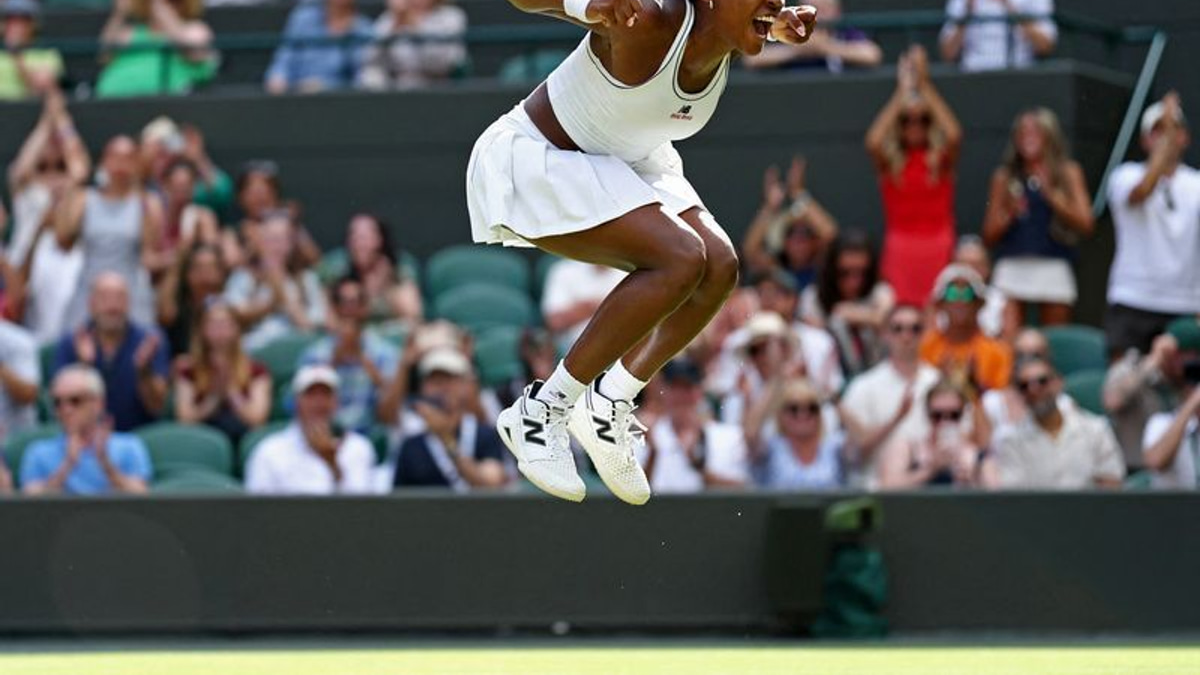 Gauff edges past Sierra in thriller to advance at Wimbledon