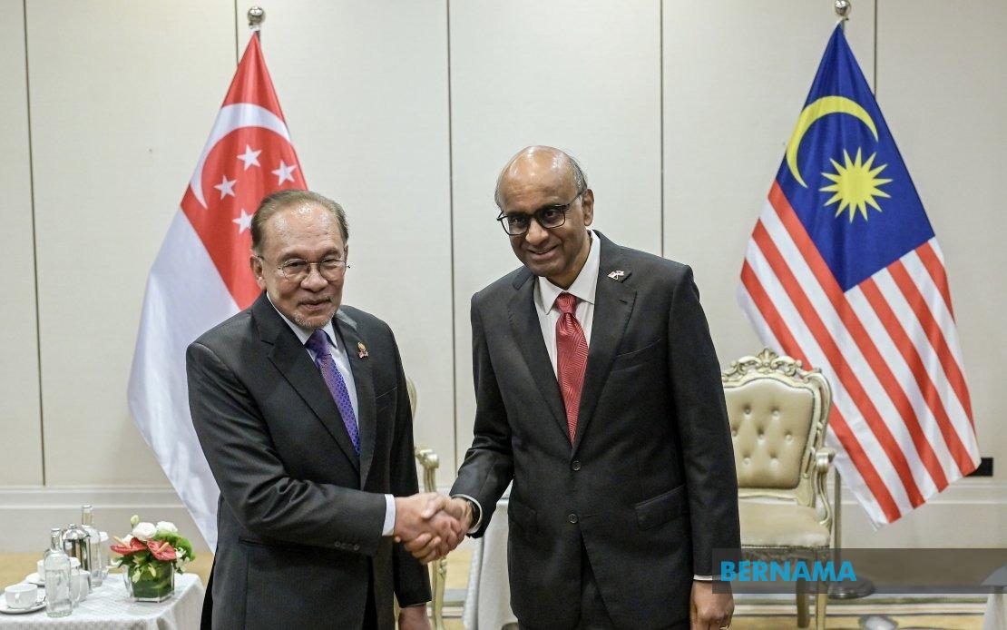 Anwar Meets Singapore President Tharman During State Visit