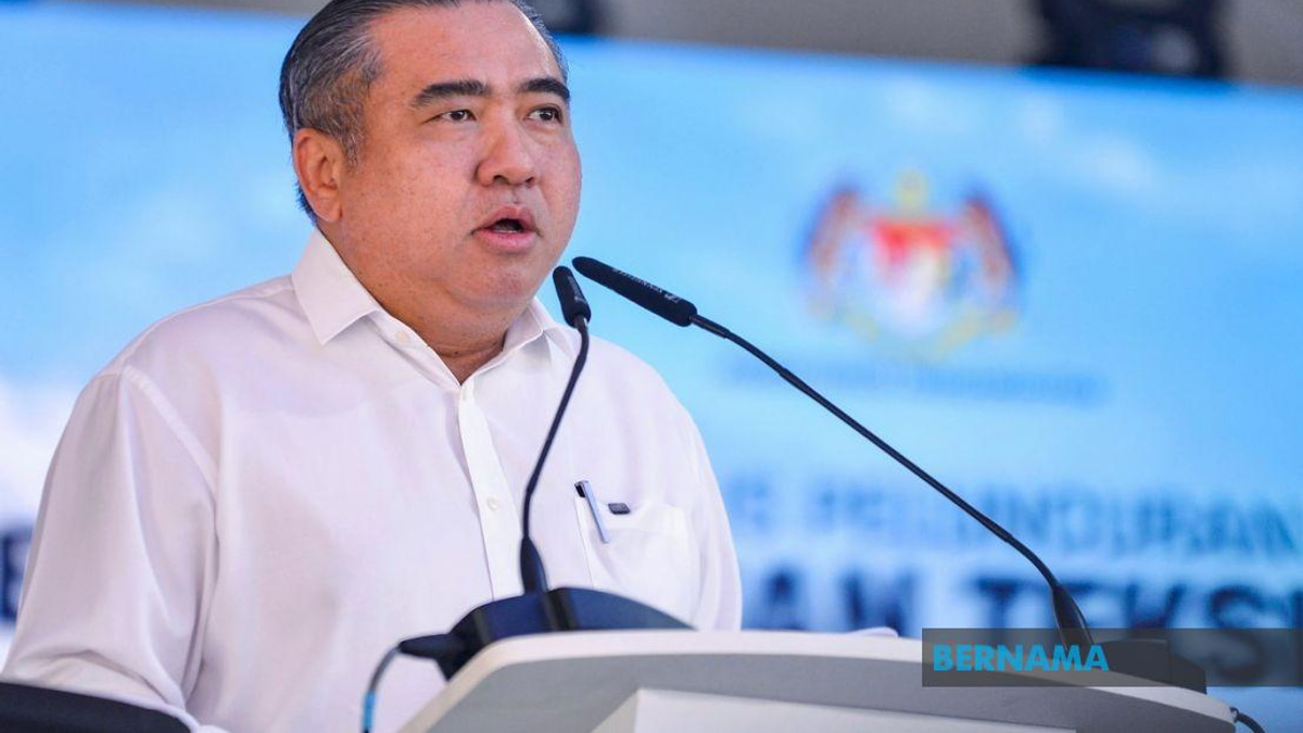 Malaysia's MADANI Taxi Reform Shifts Ownership Model Away From Leasing