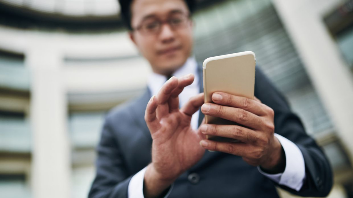 China's Tech Giants Abandon AI Companion Features as Beijing Tightens Regulations