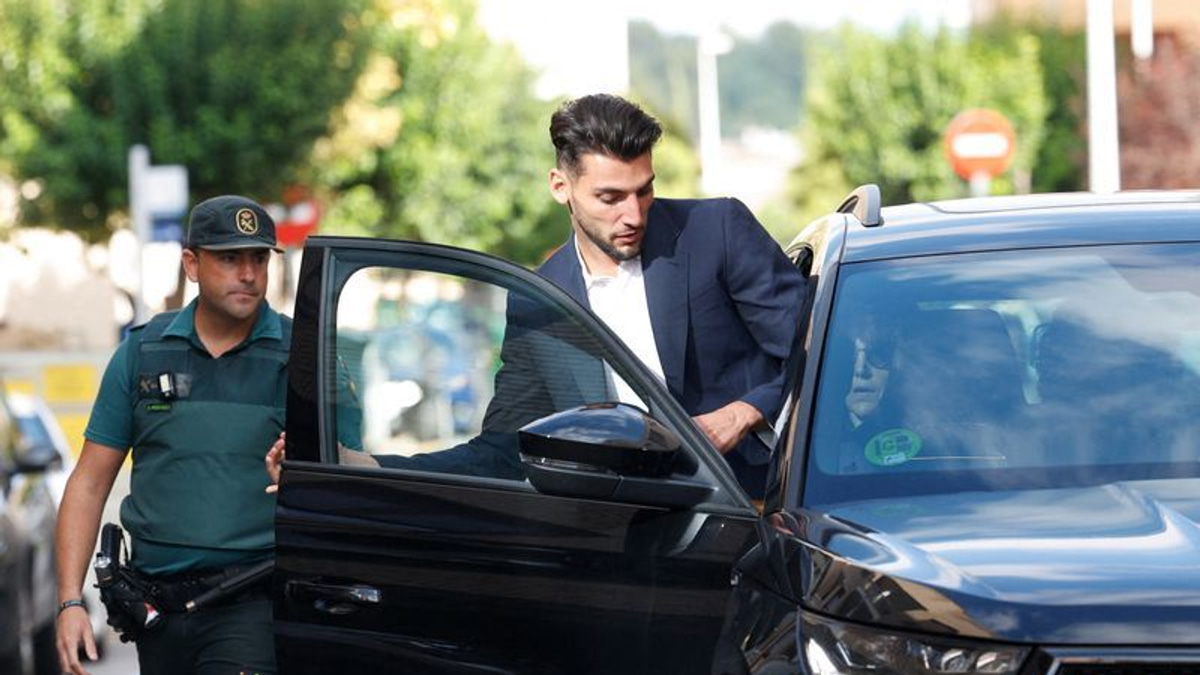 Spanish footballer Rafa Mir gets 8½ years for sexual assault
