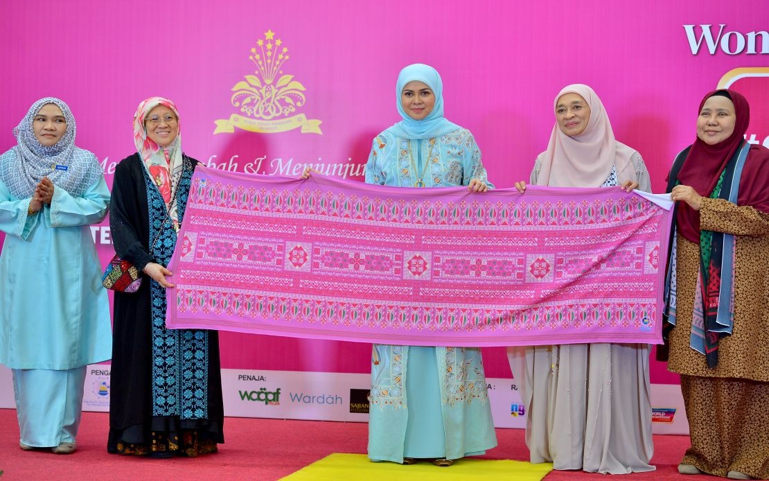 Tengku Permaisuri Norashikin Opens Women Summit Focused on Quranic Resilience