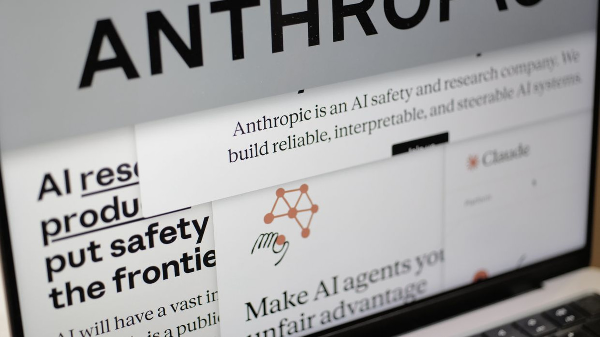 US Export Controls on AI Models Spark Legal Challenge from Anthropic Customer