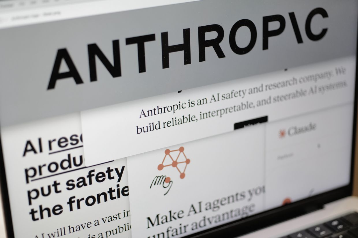 US Export Controls on AI Models Spark Legal Challenge from Anthropic Customer