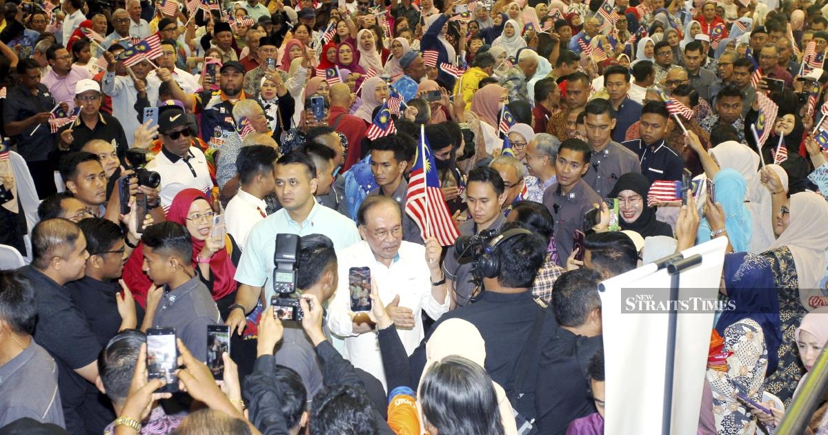 Ministers Told to Resign if They Attack Coalition Partners During Campaigns, Anwar Warns
