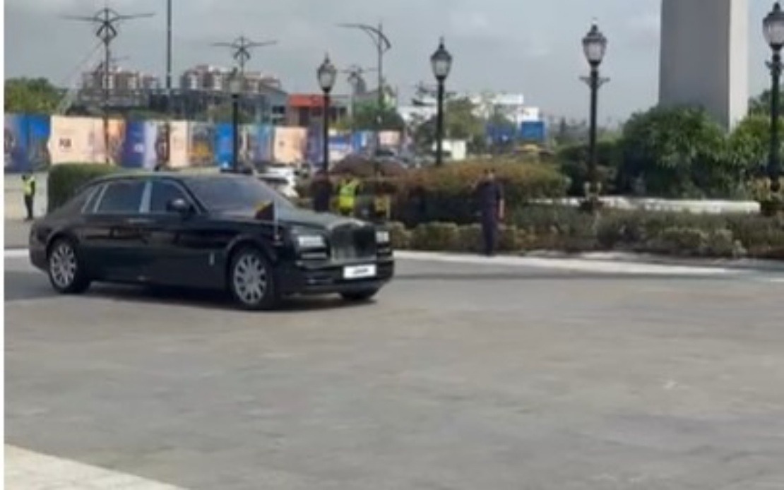 Tunku Mahkota Ismail Attends Johor Exco Swearing-in Ceremony at Istana Bukit Serene