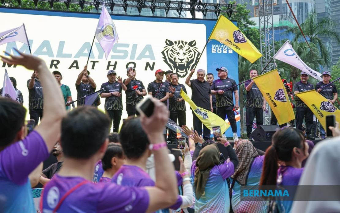 Ahmad Zahid Launches Malaysia Marathon 2026 With 10,000-Strong Fun Run at KLCC