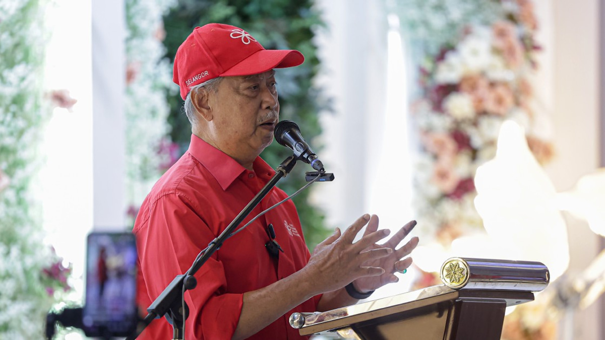 Muhyiddin Defends Bersatu's Role in Negri Sembilan Election as Khaled Accuses Party of Being 'Spoiler'