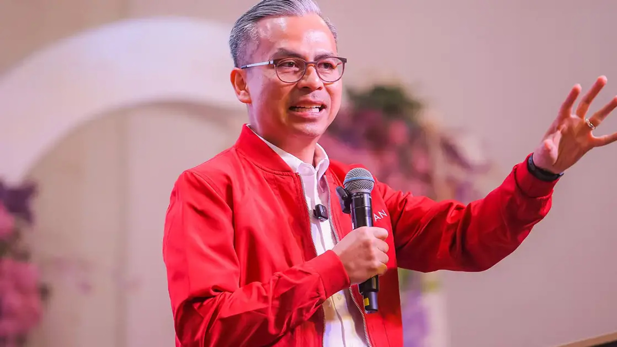 Fahmi Criticises Onn Hafiz's Campaign Momentum, Says Khairy Sets Stronger Example