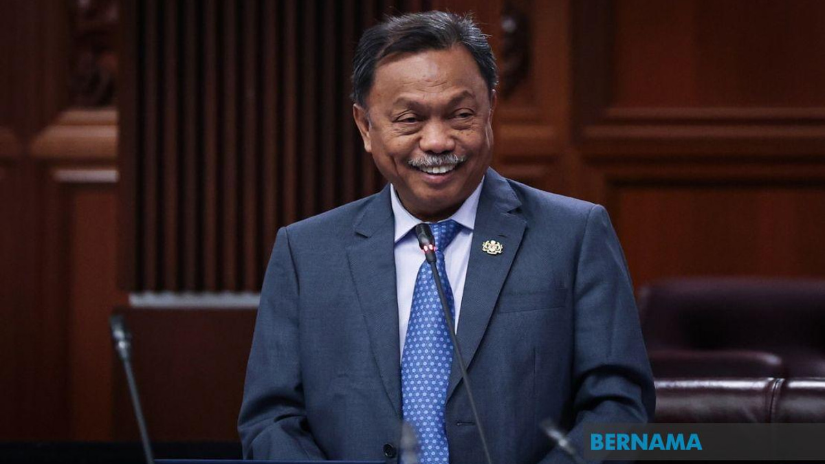 Deputy Minister Yusof Apdal Dismisses Resignation Claims as False and Malicious