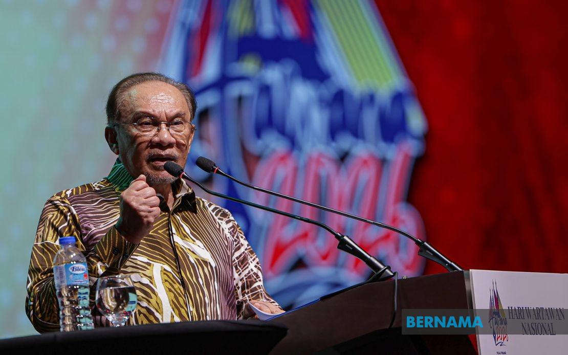 PM Anwar Endorses Nallini as MMC Chair to Restore Media Council's Public Trust
