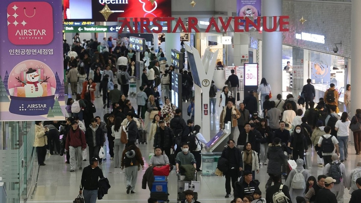 South Korea Surpasses 10 Million Foreign Visitors, Poised for Record-Breaking Year