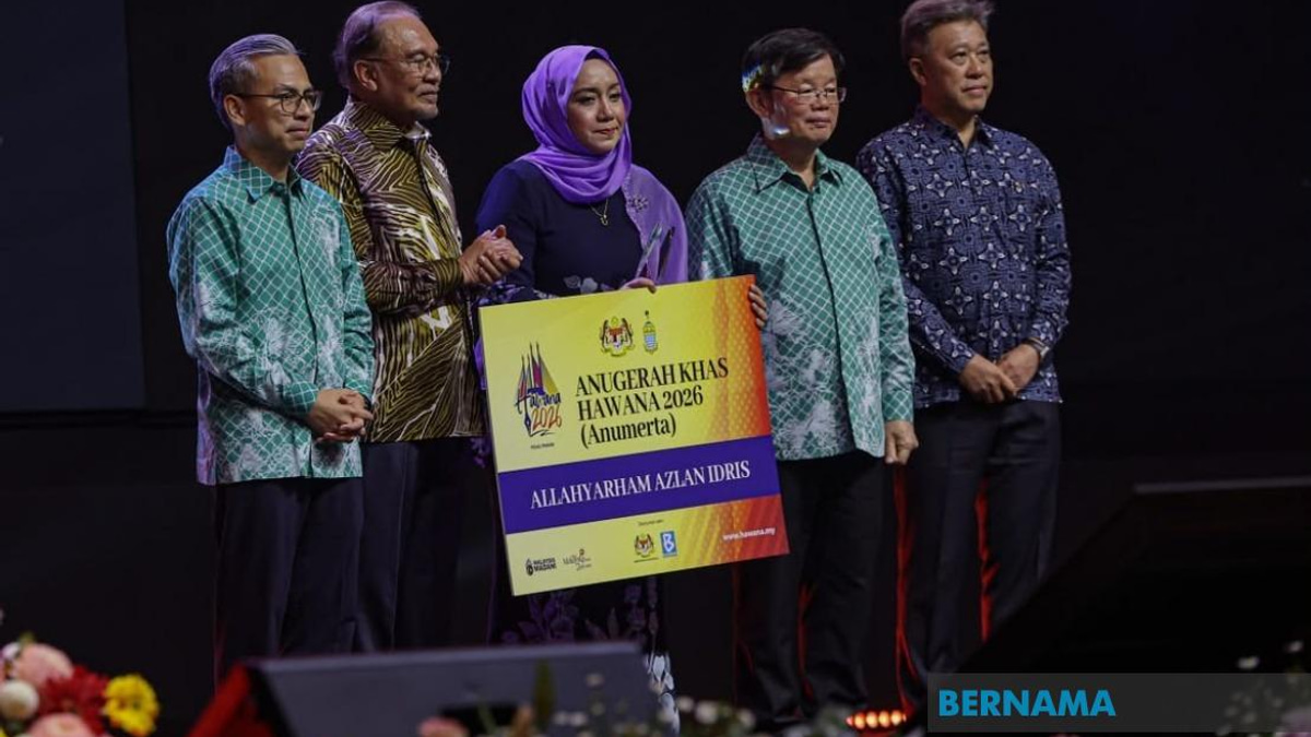 Bernama Radio Pioneer Azlan Idris Honoured With HAWANA 2026 Special Award
