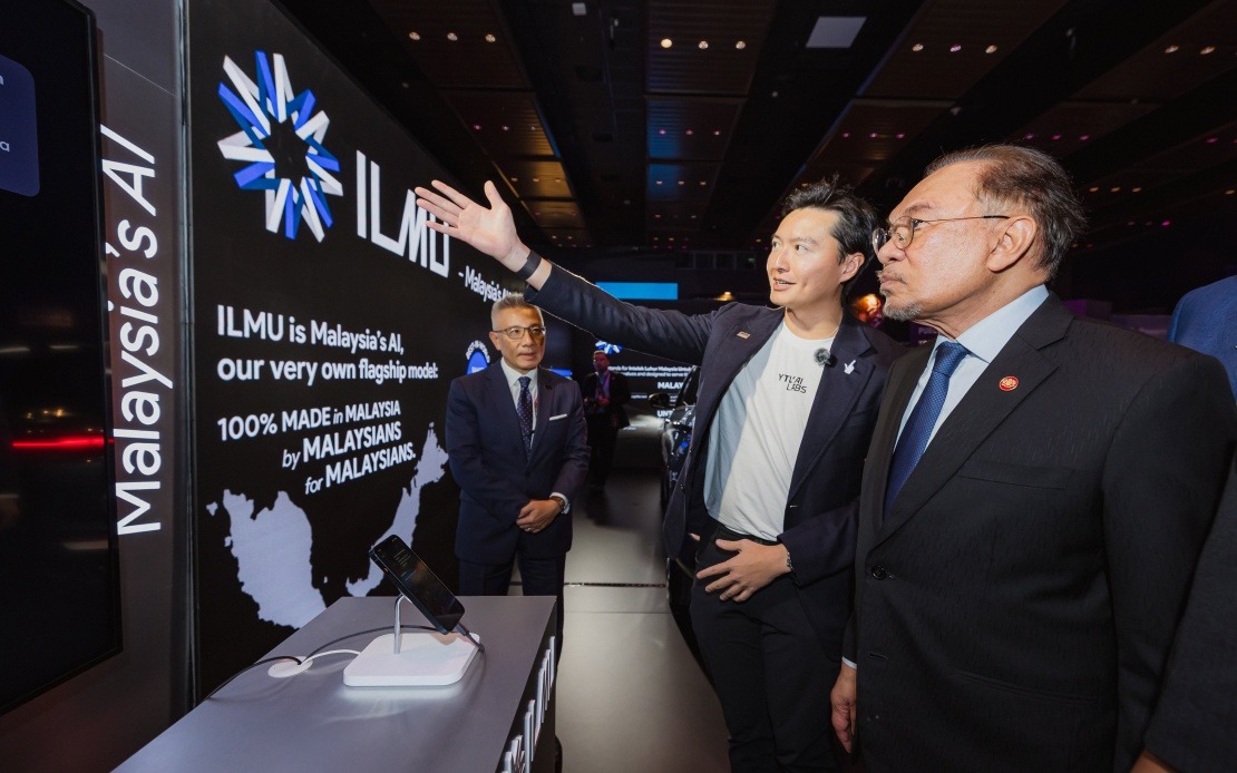 100,000 Young Malaysians To Receive Three-Month Free Access to ILMUchat Pro AI Assistant