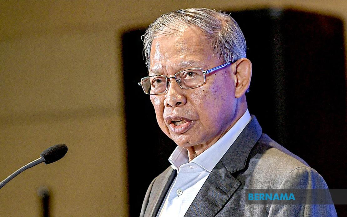 Mustapa Mohamed Closes Door on Election Return, Urges UMNO to Embrace Younger Generation