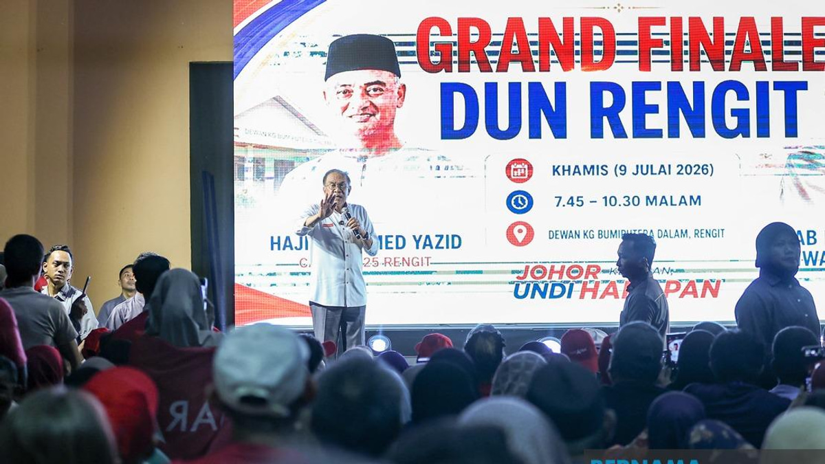 Anwar Pledges Swift Action on Rengit's Healthcare and Water Crisis