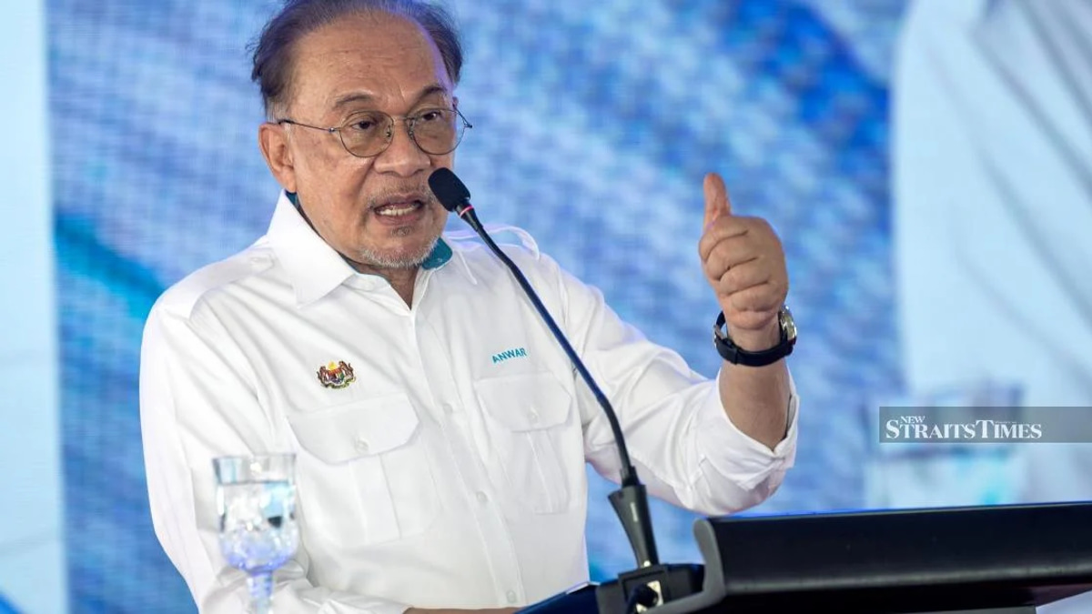 Anwar Backs Sarawak's Readiness to Run Bintulu Port After Federal Handover