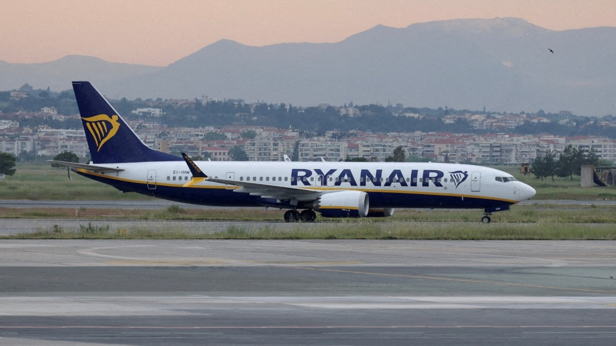 Passenger Nearly Sucked From Ryanair Flight After Window Shatters Over Greece