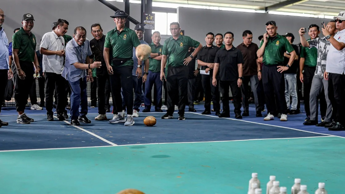Johor Election: BN's Balance of Seasoned Leaders and New Talent Crucial for Governance, Says Khaled
