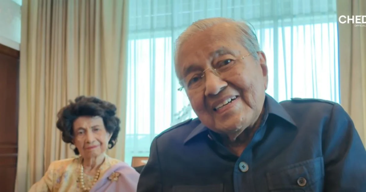 Tun Mahathir Thanks Nation for 101st Birthday Greetings