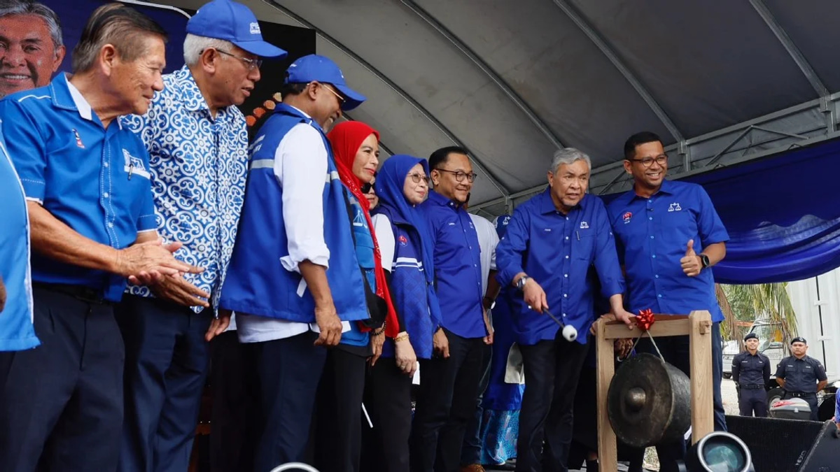 Zahid challenges PAS to deliver votes for BN in Johor election