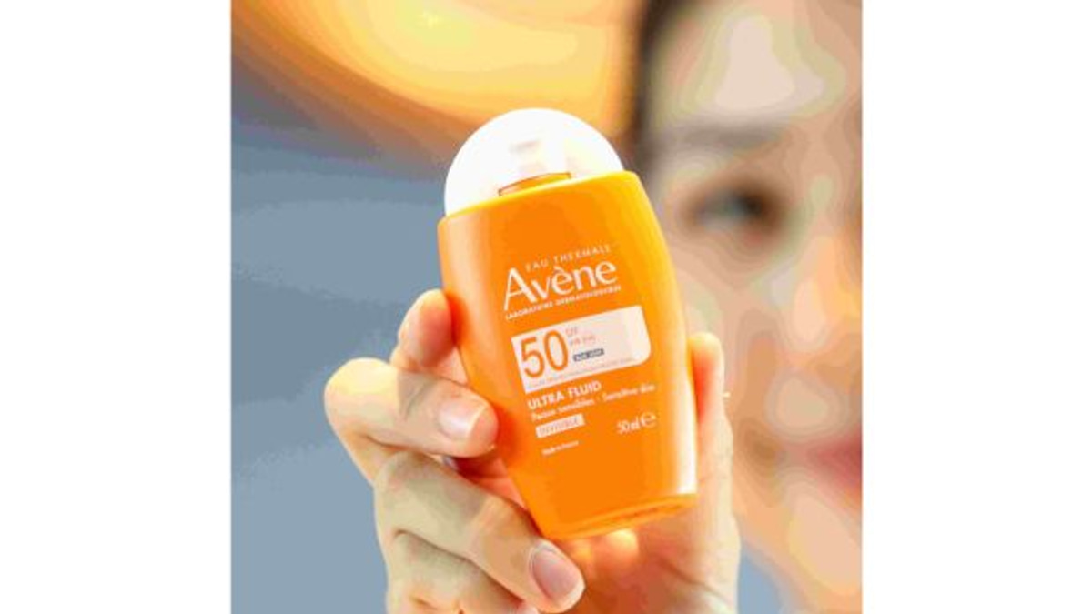 Why Indoor Workers Need Daily Sun Protection: The Hidden Threat of Blue Light and UV Exposure