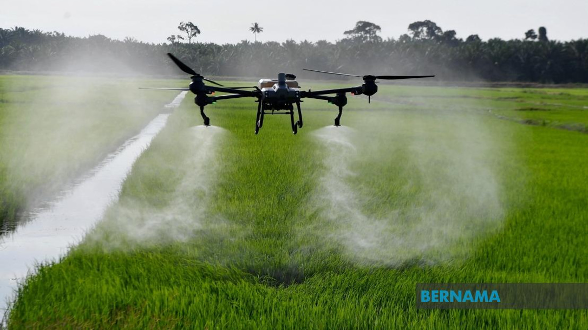 Selangor Invests RM500,000 in Drone Technology Push, Eyes 2027 Growth Target
