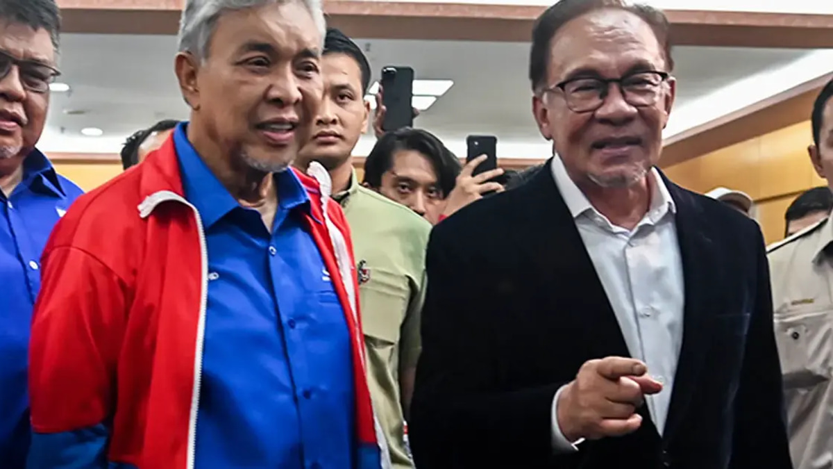 Relations Between Anwar and Zahid Reach Historic Low, Claims KJ