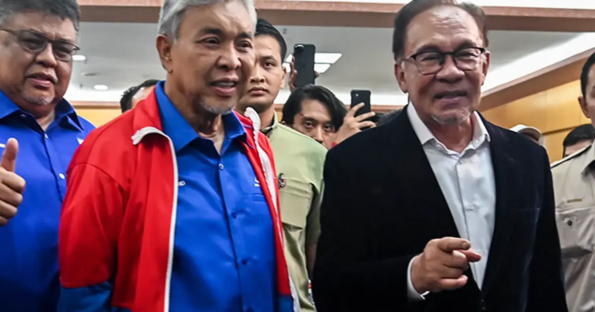 Relations Between Anwar and Zahid Reach Historic Low, Claims KJ