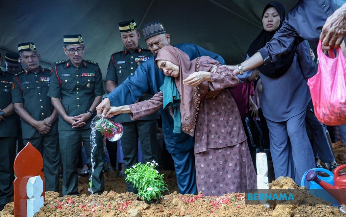 Private Siti Khadijah, 24, Laid to Rest Following Hobart Camp Training Accident