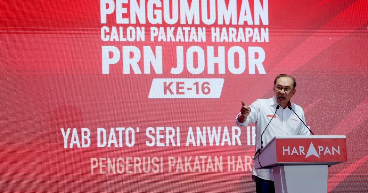 Anwar Challenges Johor Officials to Scrutinise BN and PN Over State Revenue Allocations