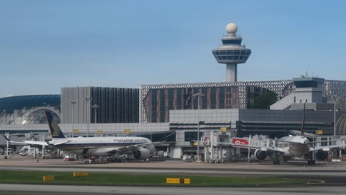 British tourist faces court after drunken incident delays Singapore flight to Kuala Lumpur