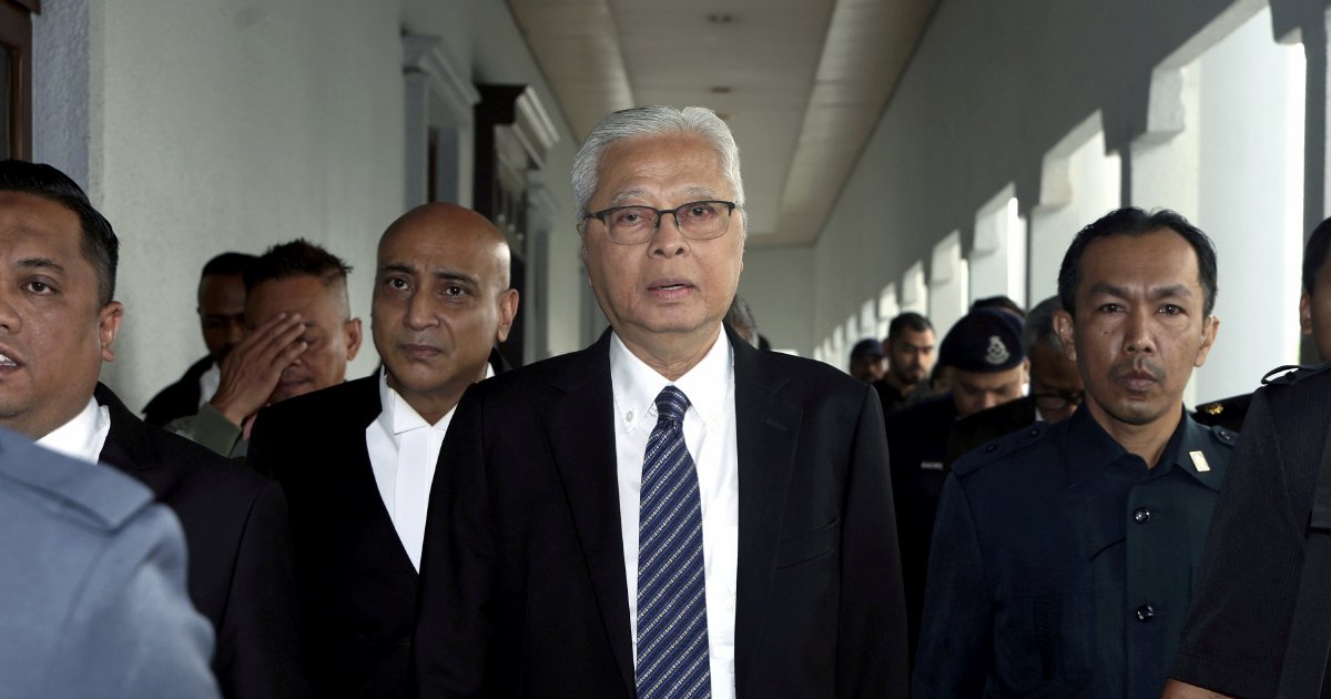Lawyer Challenges Charge Against Ismail Sabri As 'Peculiar' Over Duplicative Legal Grounds