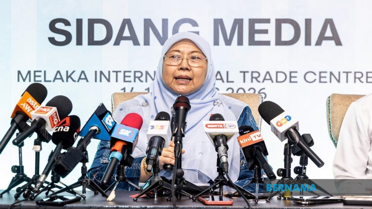 PKR Offers Open-Ended Leave for Nurul Izzah's Studies, No Return Date Fixed