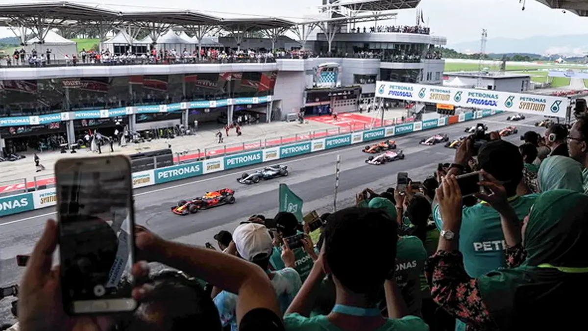 Malaysia Can Host F1 Without Massive Spending Outlay, Anwar Asserts