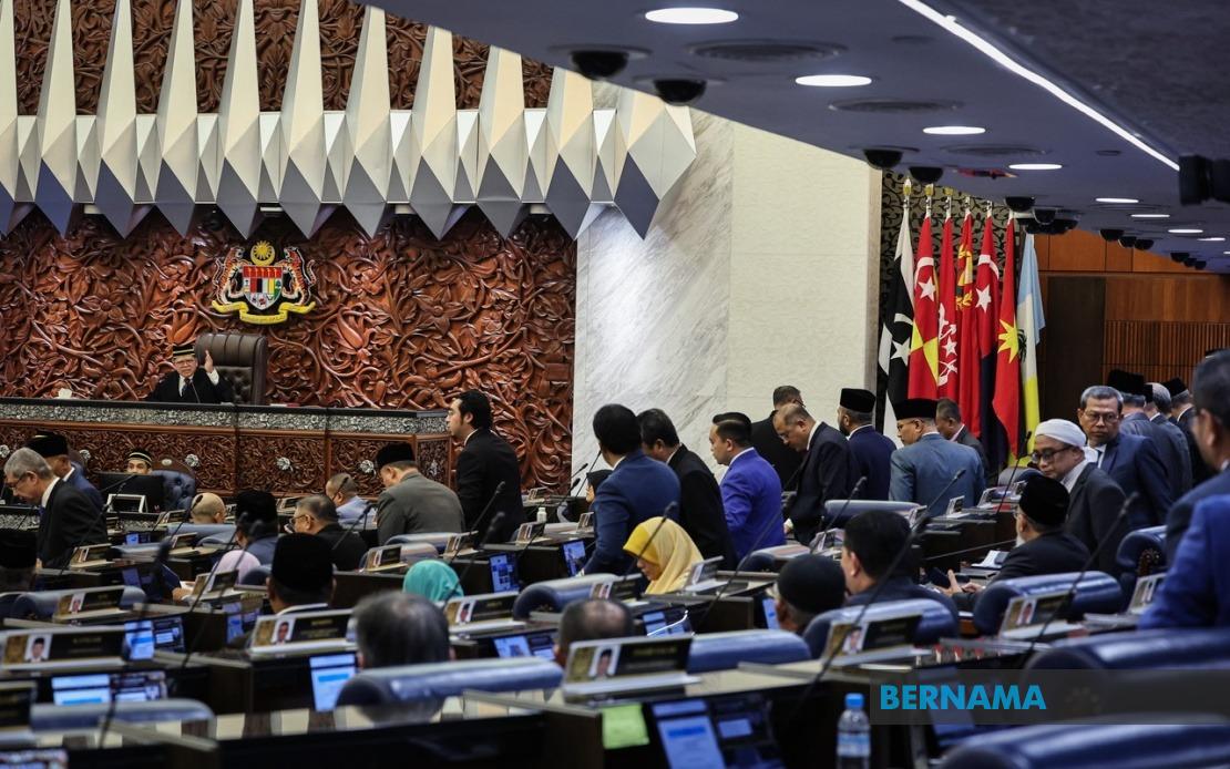 Parliament Opens Debate on Tabung Haji Inquiry as Speaker Backs Transparency Drive