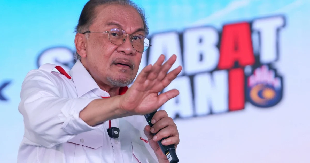 Anwar urges Johoreans to vote for effective leadership in state election