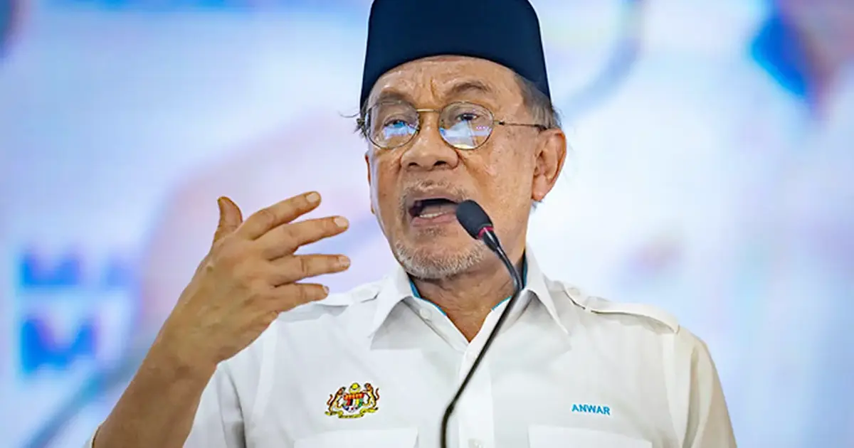 Anwar Issues Stern Warning to Ministers Over State Election Conduct