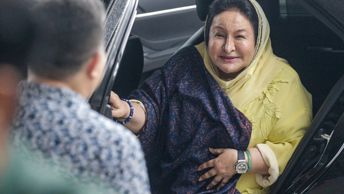 Federal Court Dismisses Rosmah's Challenge to Judge's Recusal in Solar Hybrid Corruption Trial