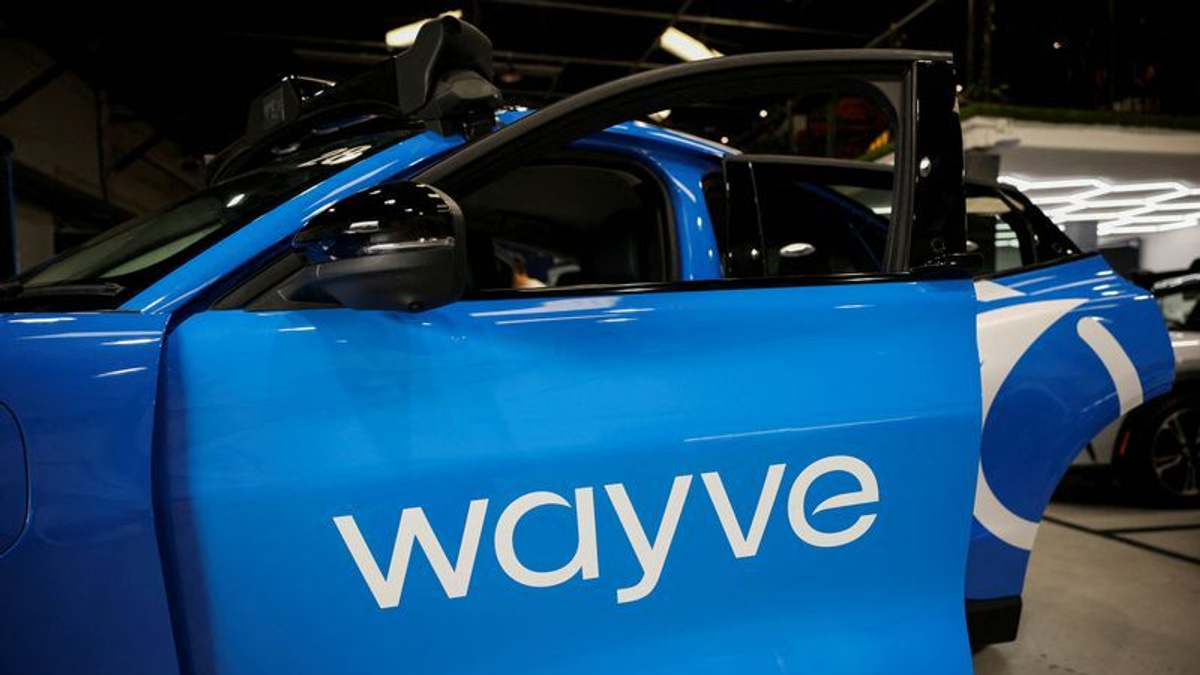 Wayve's AI Driving System Attracts Global Automakers With Human-Like Learning Approach