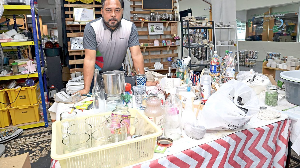 Malaysian Social Enterprise Transforms Glass Waste Into Livelihood and Community Empowerment