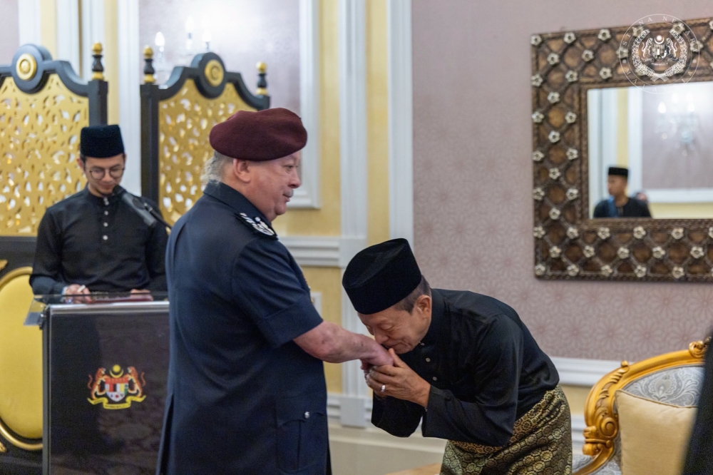 King Receives MACC Briefing as Anti-Corruption Commission Updates Monarchy on Latest Investigations