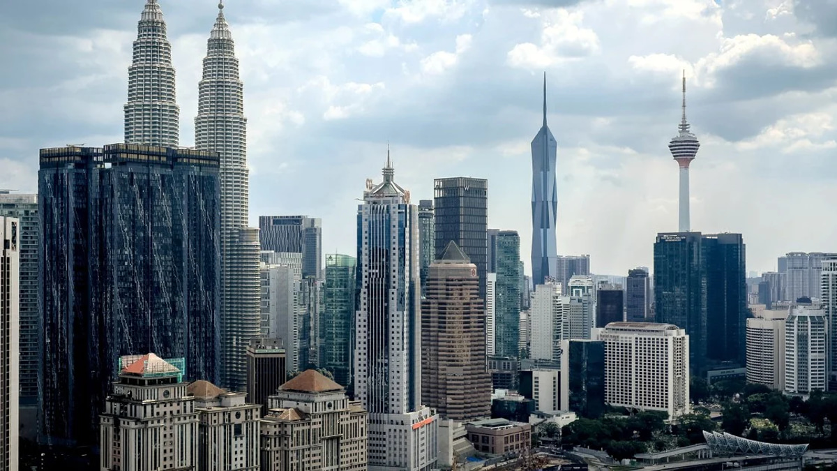 Foreign investors look beyond Malaysia's political speculation and election timeline, says Miti