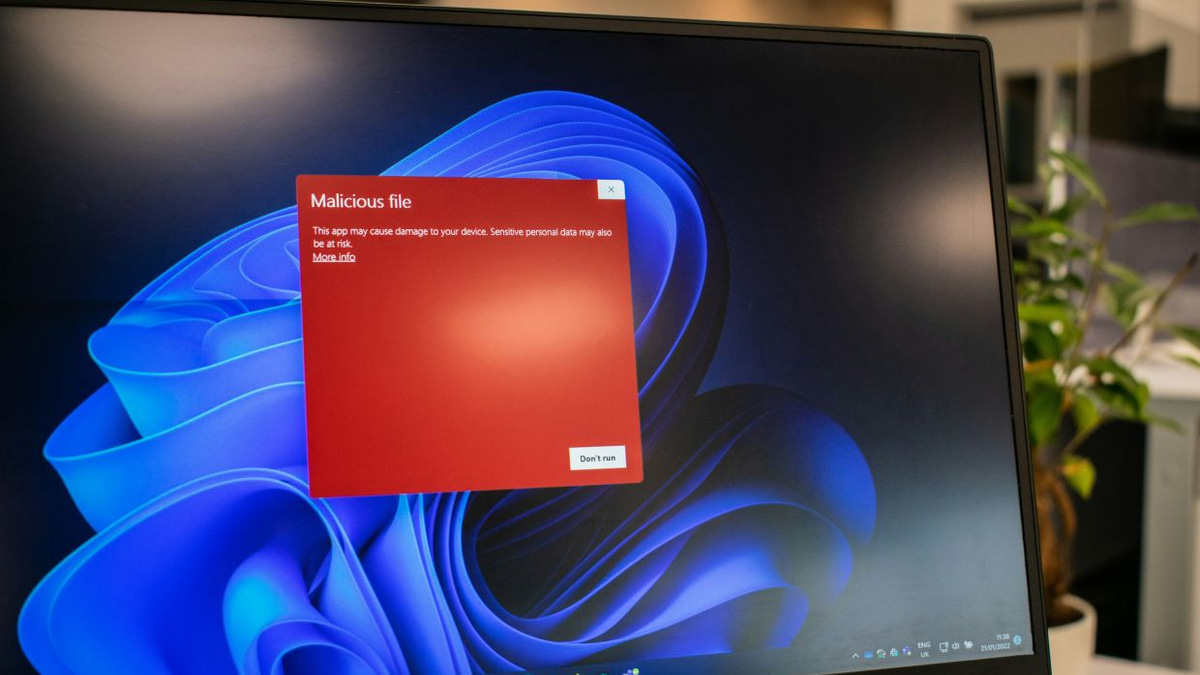 MyCert Alerts Public to WhatsApp Malware Campaign Targeting Windows Users with Fake Documents
