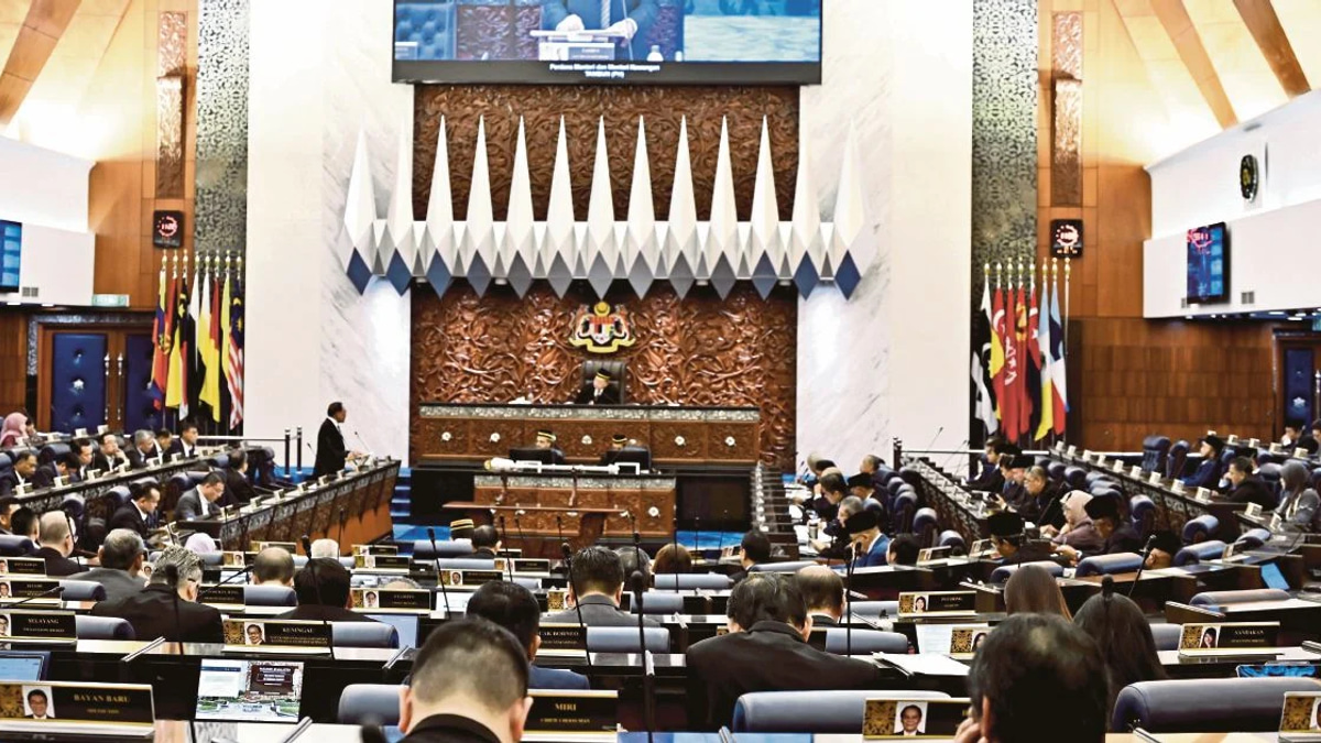 Dewan Rakyat Erupts as Takiyuddin and Government MP Clash Over PAS-Bersatu Tensions