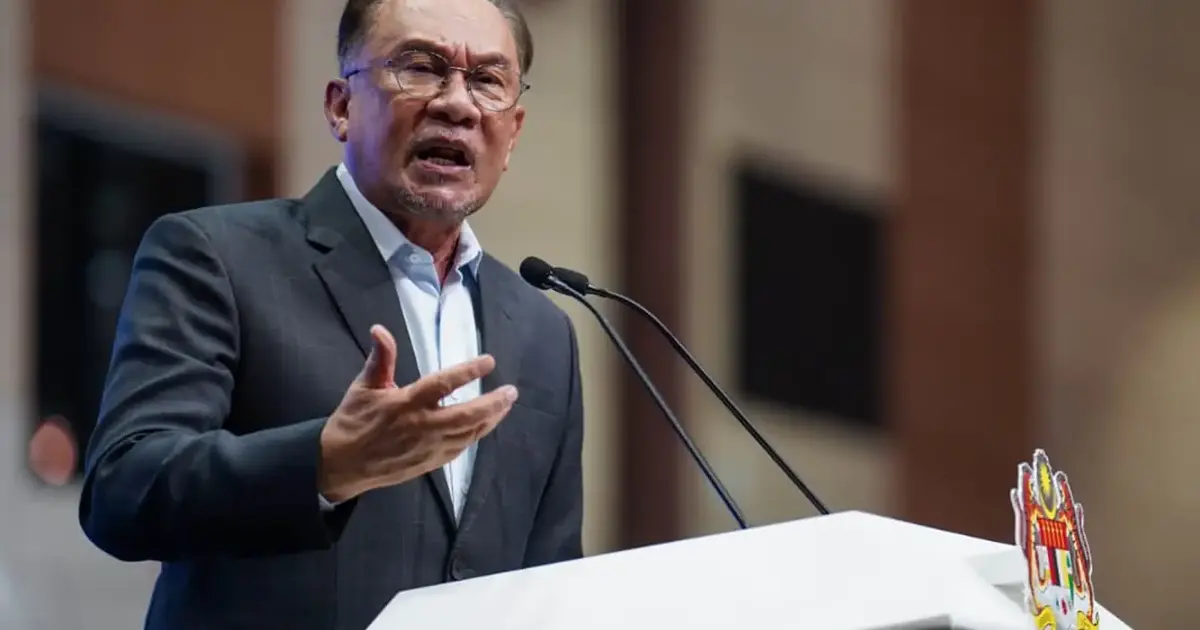 Anwar Has Path Forward on Reforms Despite Political Pressures, Says Khairy