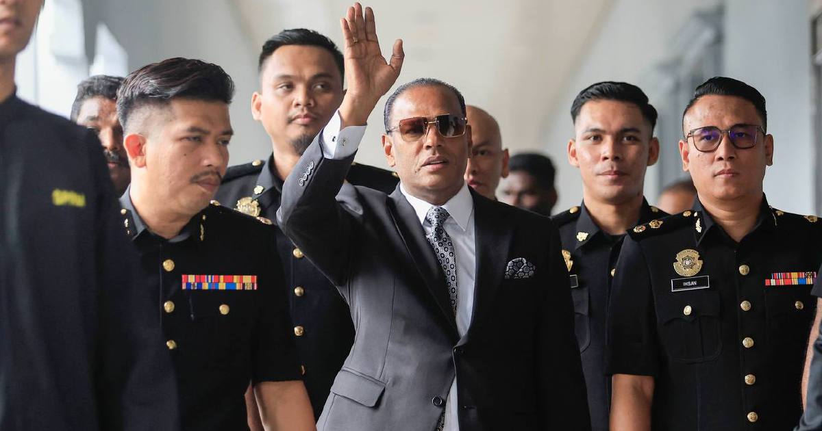 Former HR Minister Saravanan faces court as supporters rally with patriotic chants