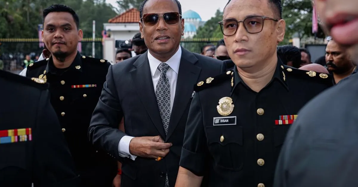 Former HR Minister Saravanan Appears at KL Courts in Composed Manner