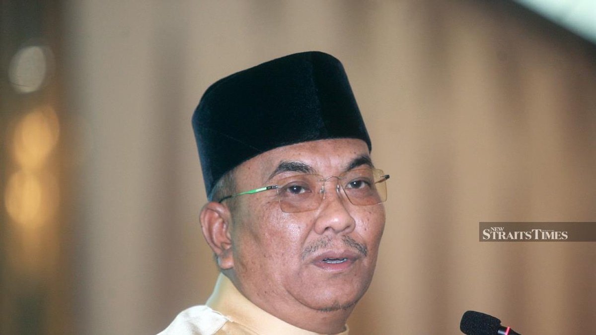 Police summon Sanusi and Rembau Umno leader over Negri Sembilan campaign remarks